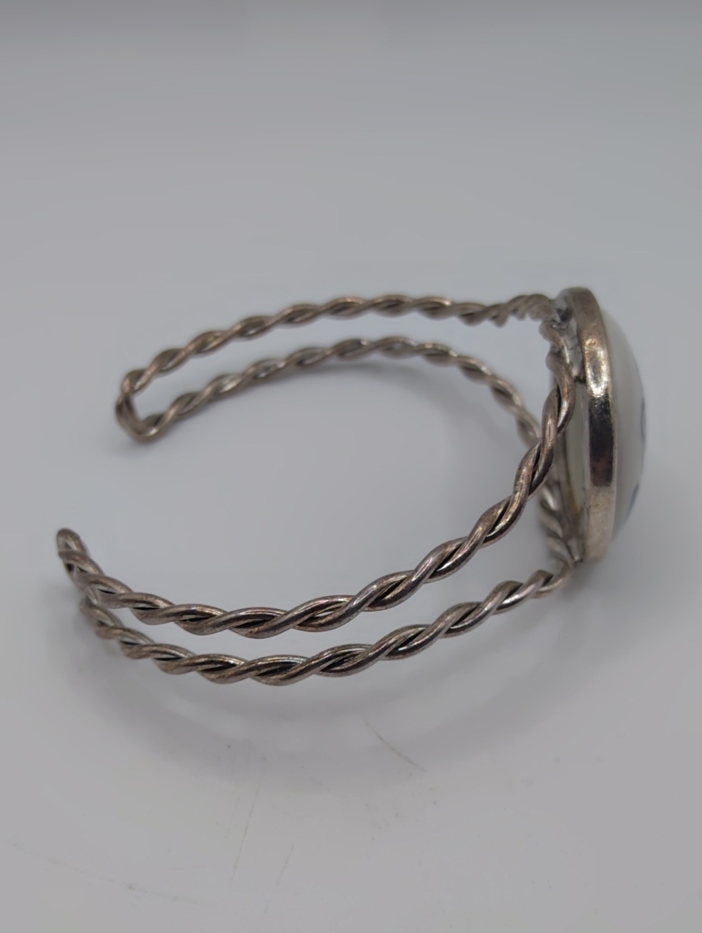 Lauren Ralph Lauren Silver Tone Cuff With A Porcelain Cabochon - Picture 3 of 8